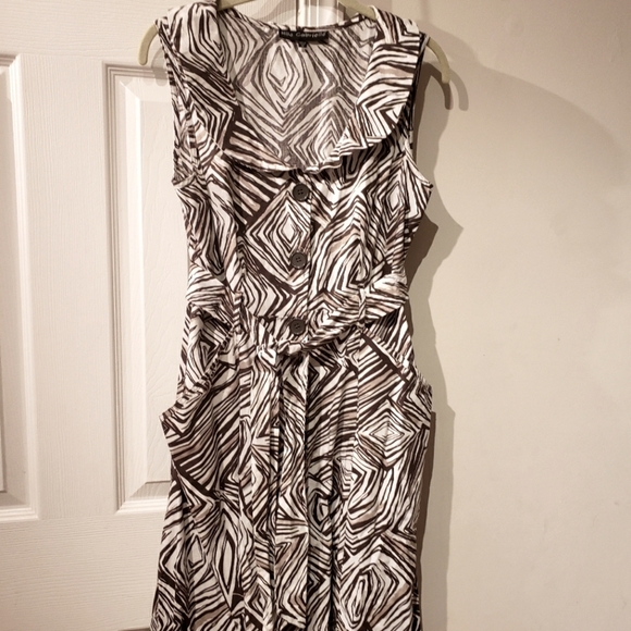 Millie Mabrielle Button Down Sleeveles Belted Dress - Picture 1 of 10